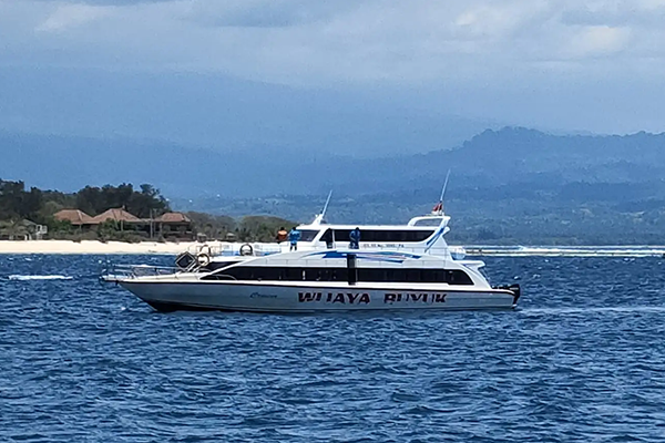 Wijaya Buyuk Fast Boat ggt